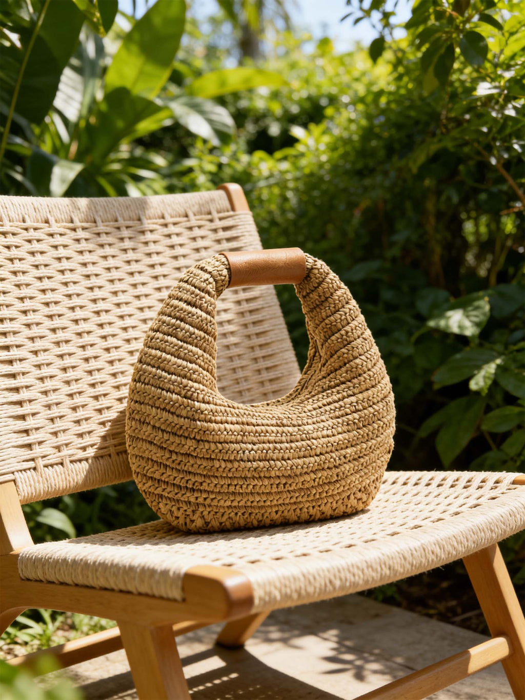 ROUND CROCHET WOVEN HANDHELD STRAW BAG