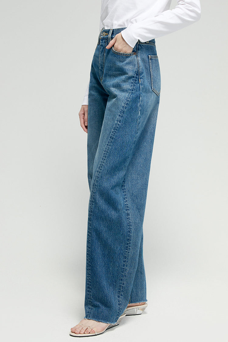 RELAXED BARREL LEG JEANS
