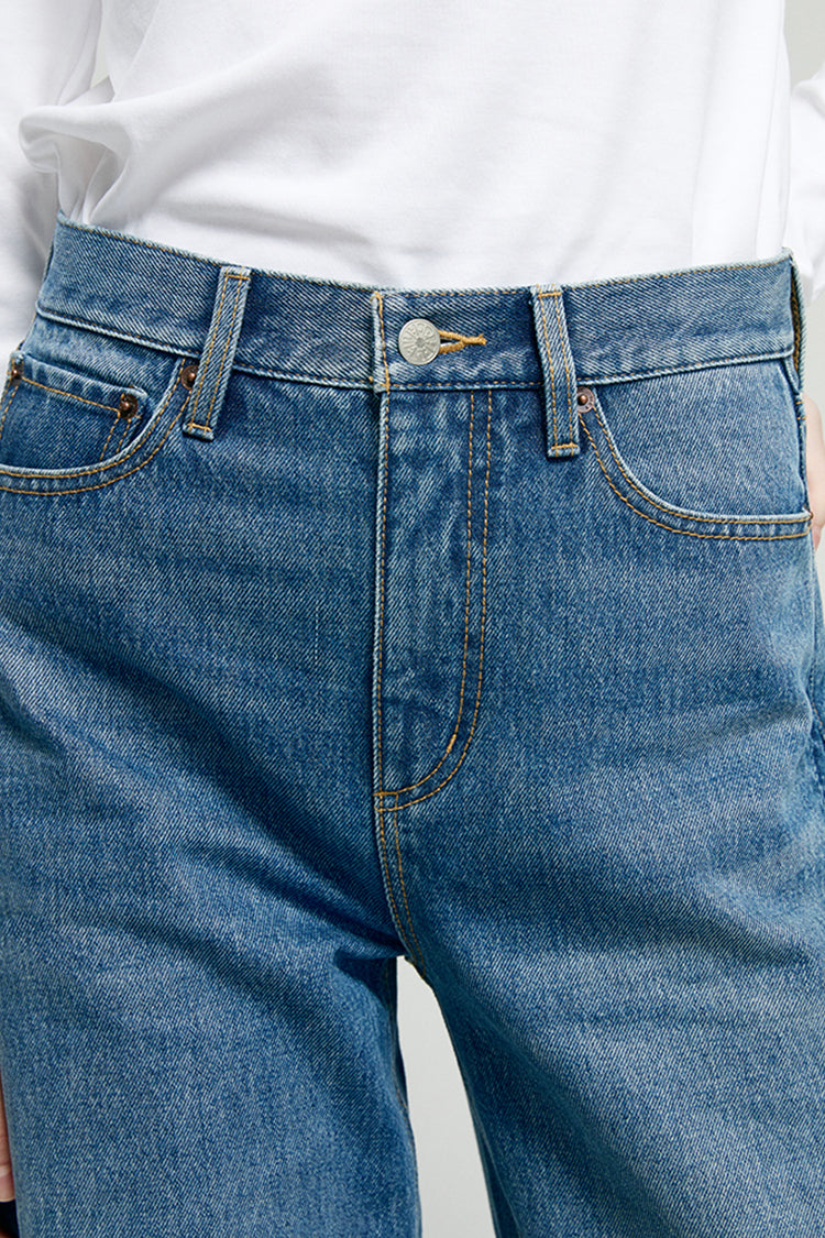 RELAXED BARREL LEG JEANS