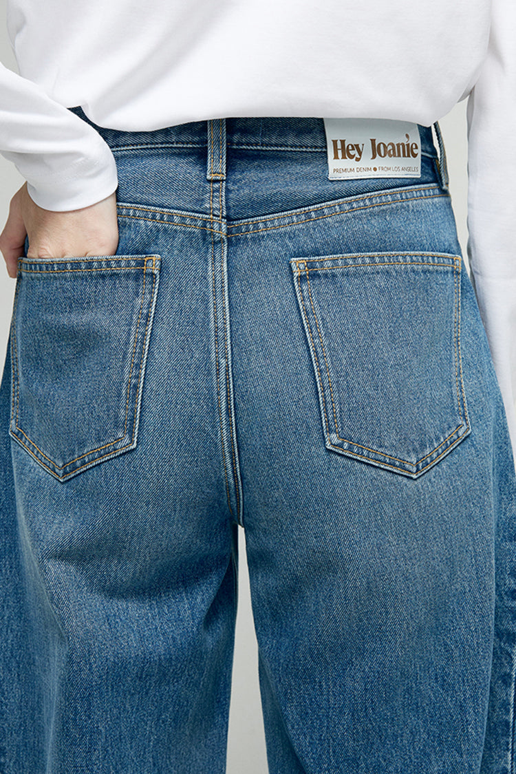 RELAXED BARREL LEG JEANS