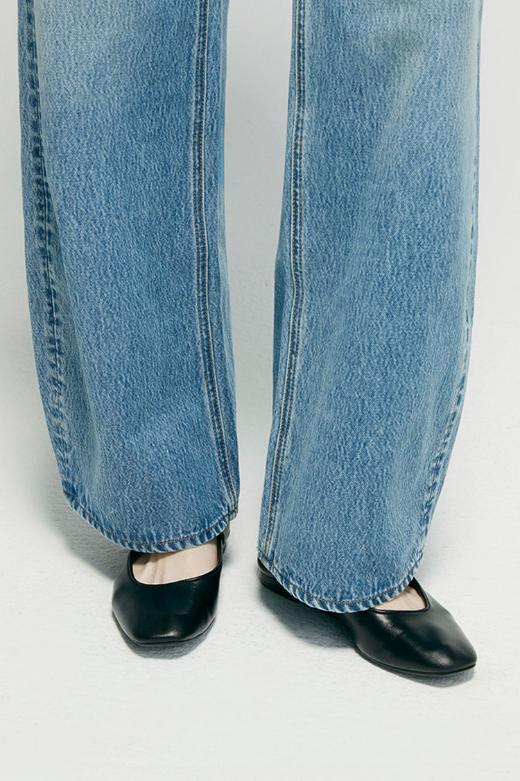 RELAXED WIDE-LEG CURVE JEANS