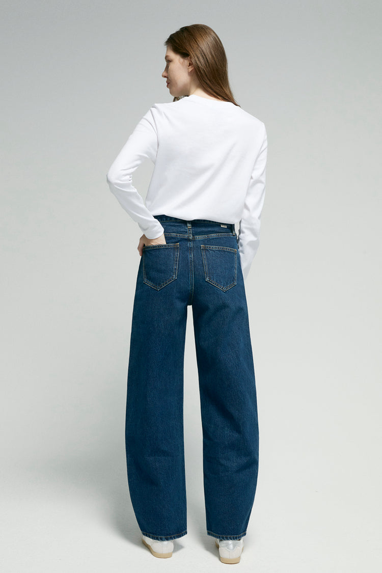 RELAXED WIDE-LEG CURVE JEANS