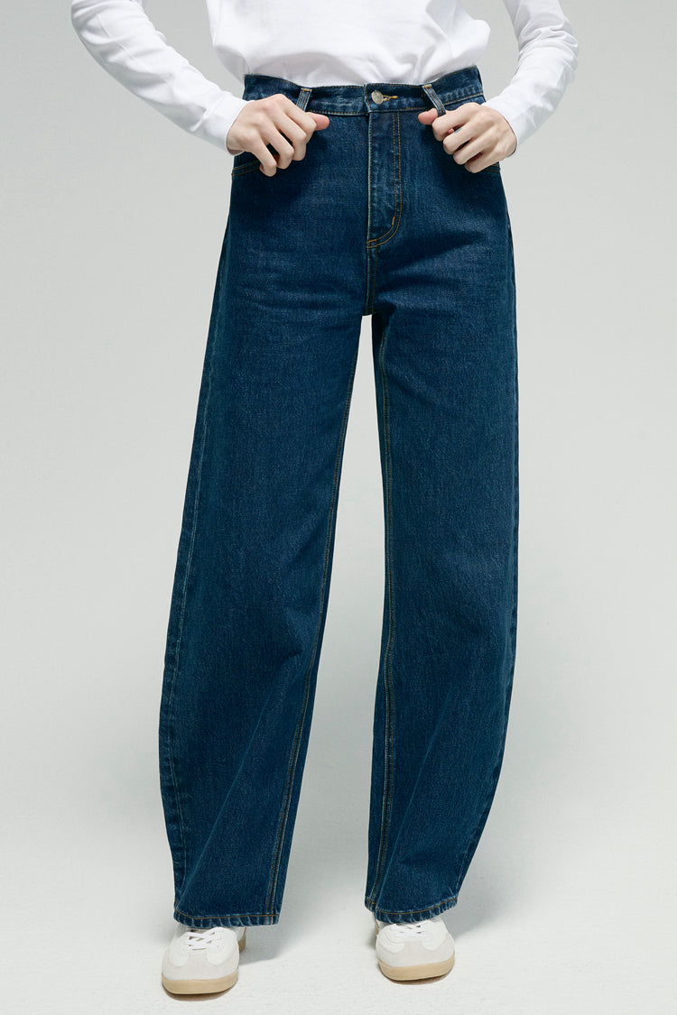 RELAXED WIDE-LEG CURVE JEANS