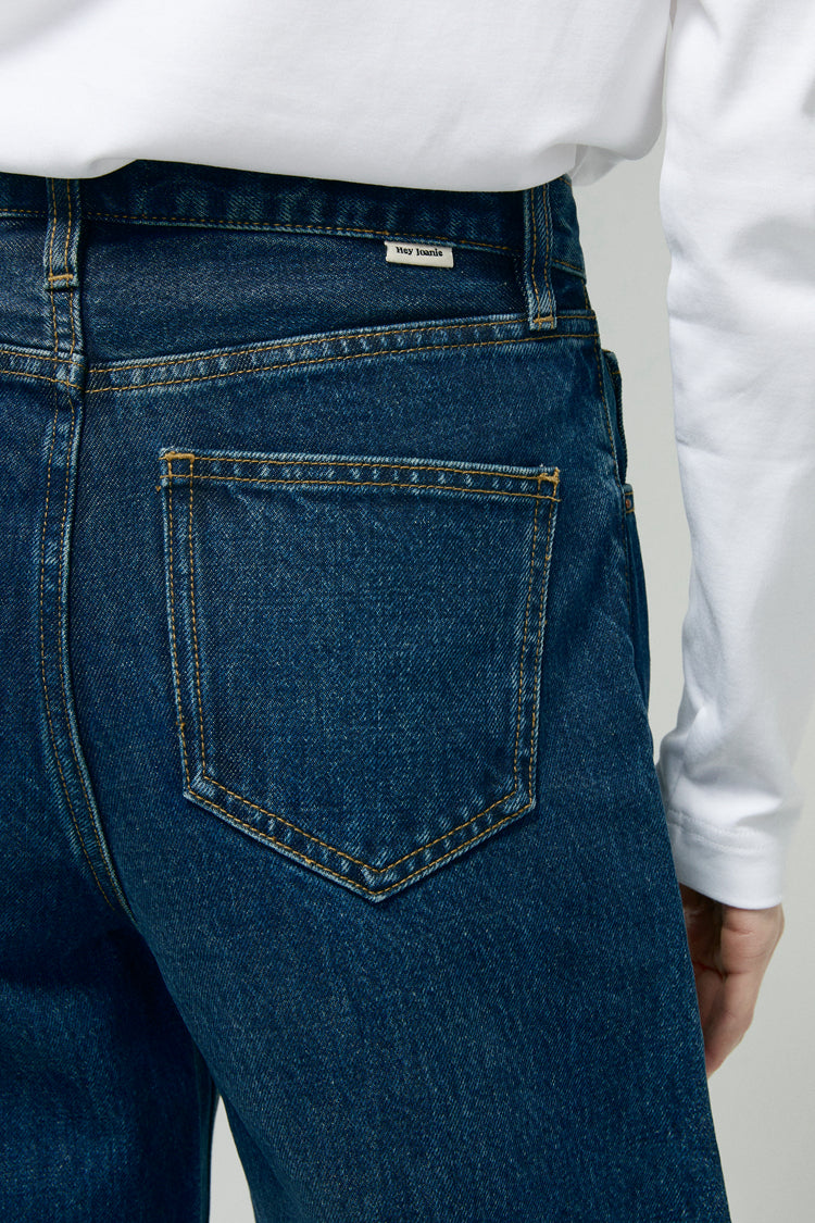 RELAXED WIDE-LEG CURVE JEANS