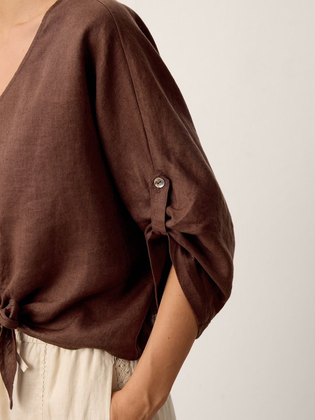 LAVENA 100% LINEN TWIST-HEM BATWING TOP