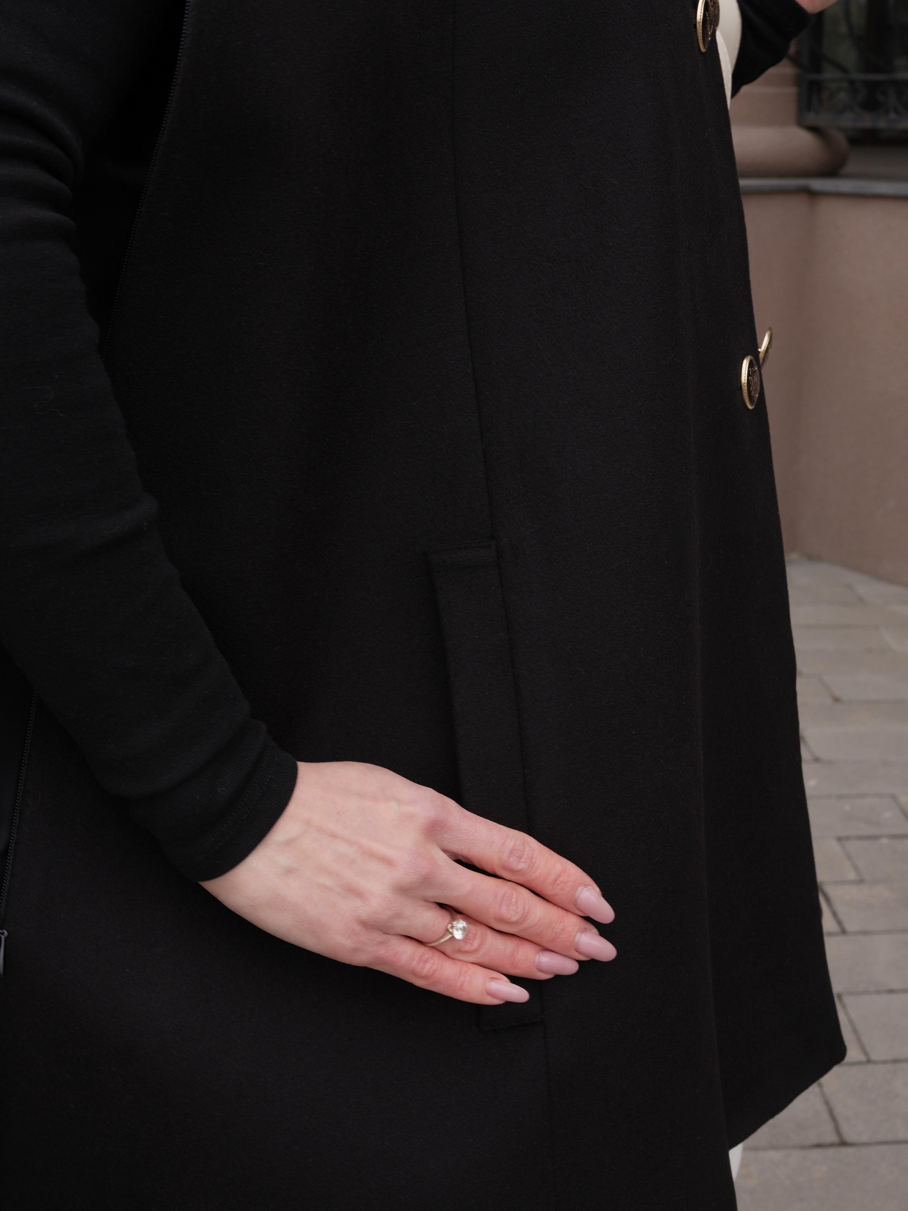 Paris Cashmere Bland Cape Coat in Black