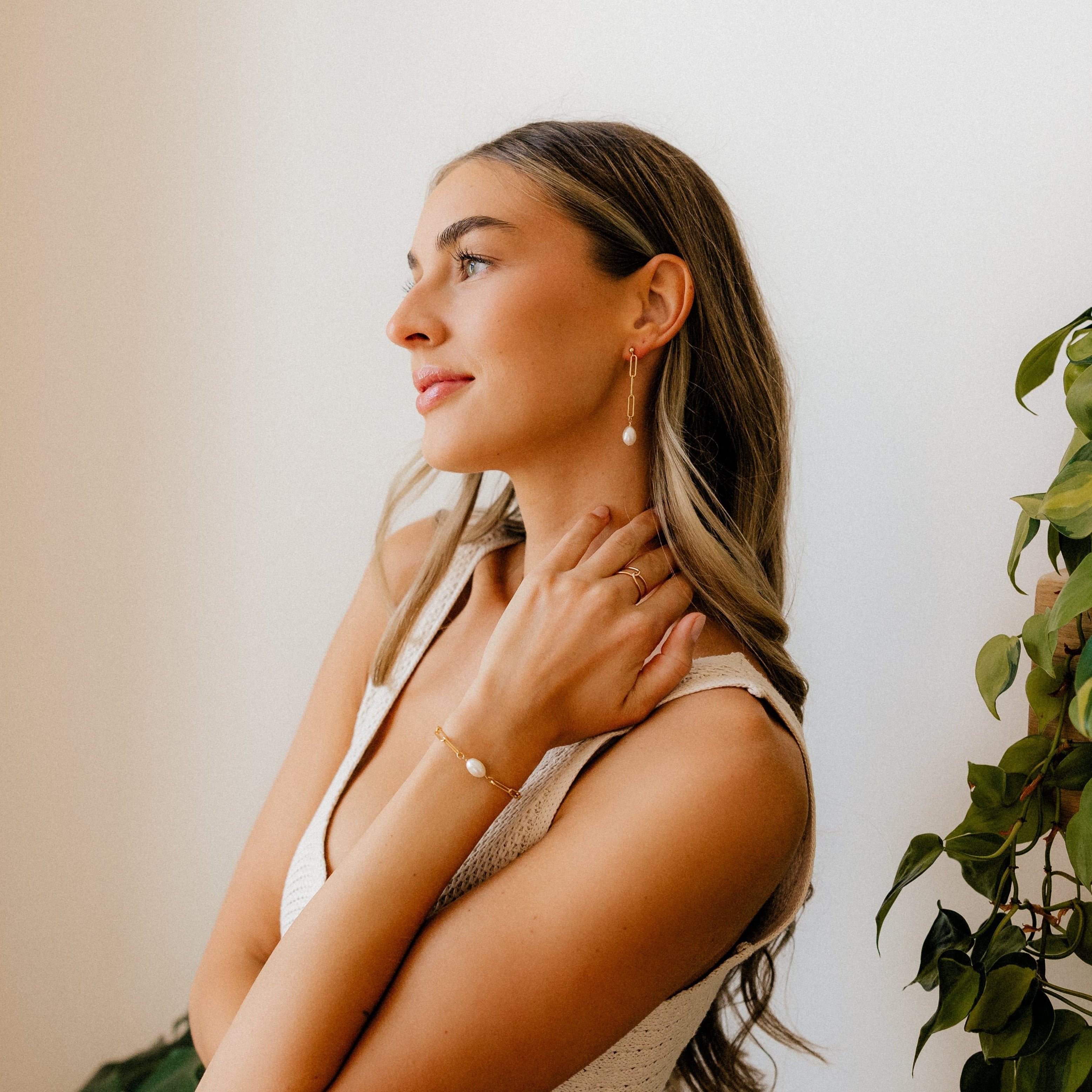 ADRIANA PEARL BRACELET