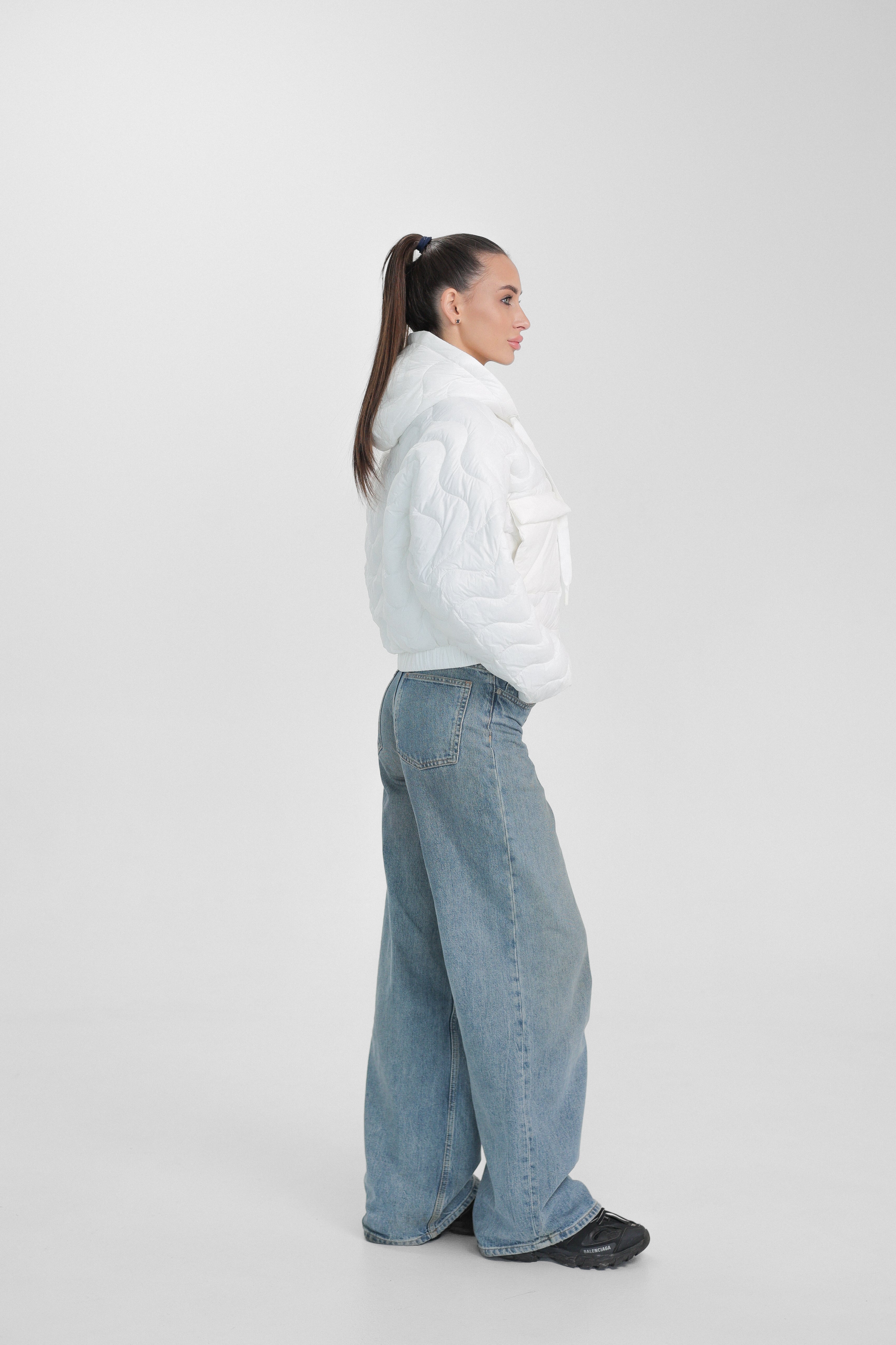 LEXI CROPPED JACKET IN WHITE