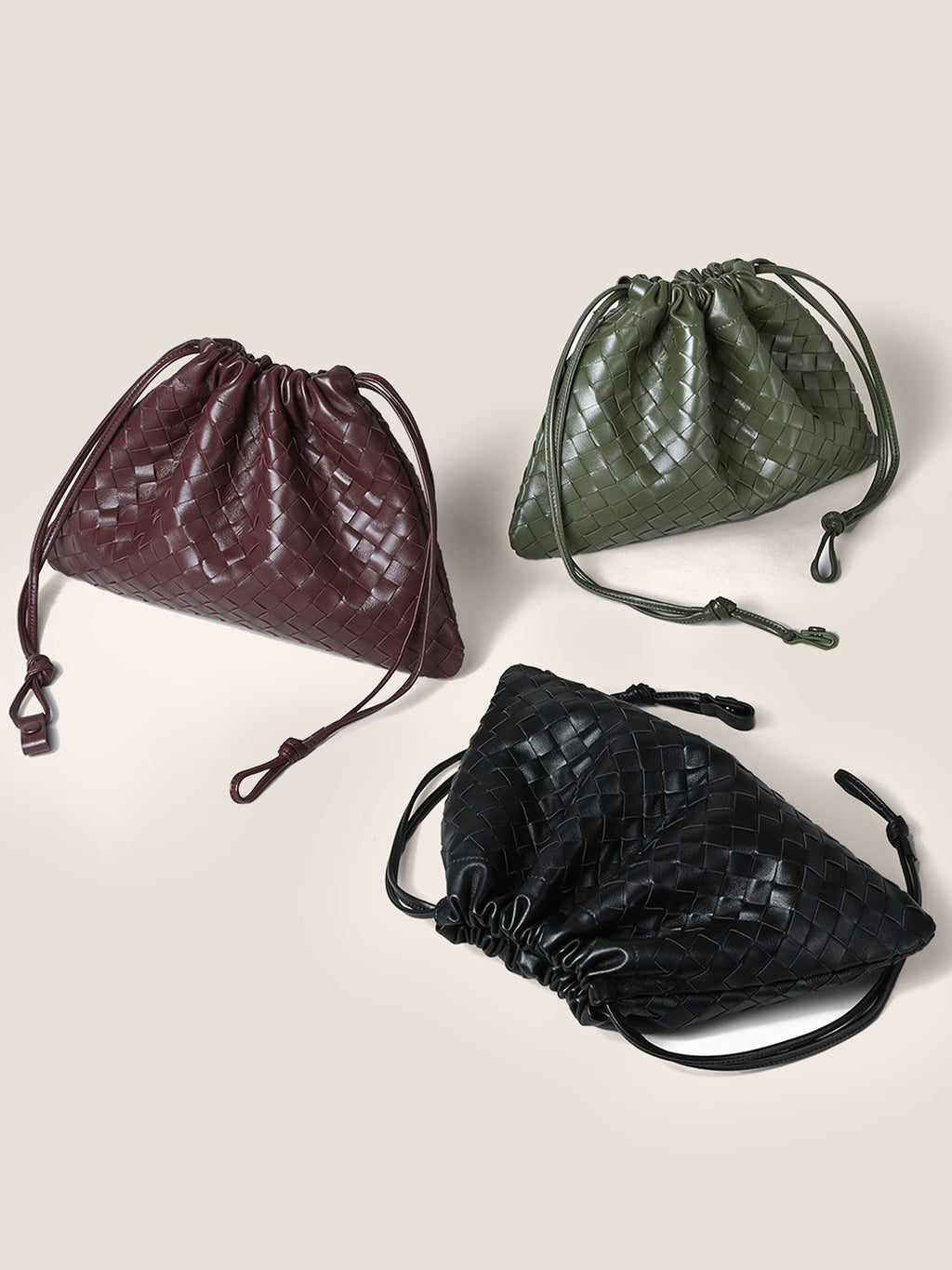 SHEEPSKIN WOVEN DRAWSTRING COMMUTER TOTE
