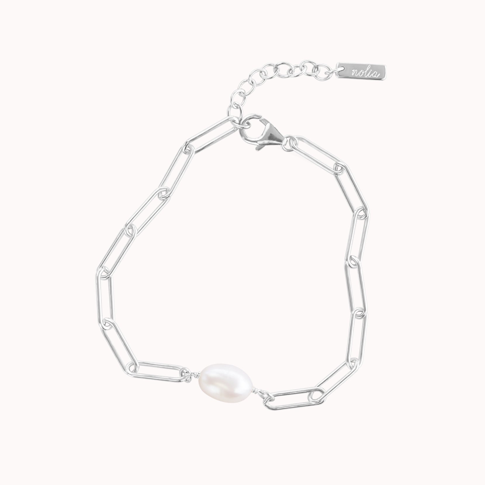 ADRIANA PEARL BRACELET