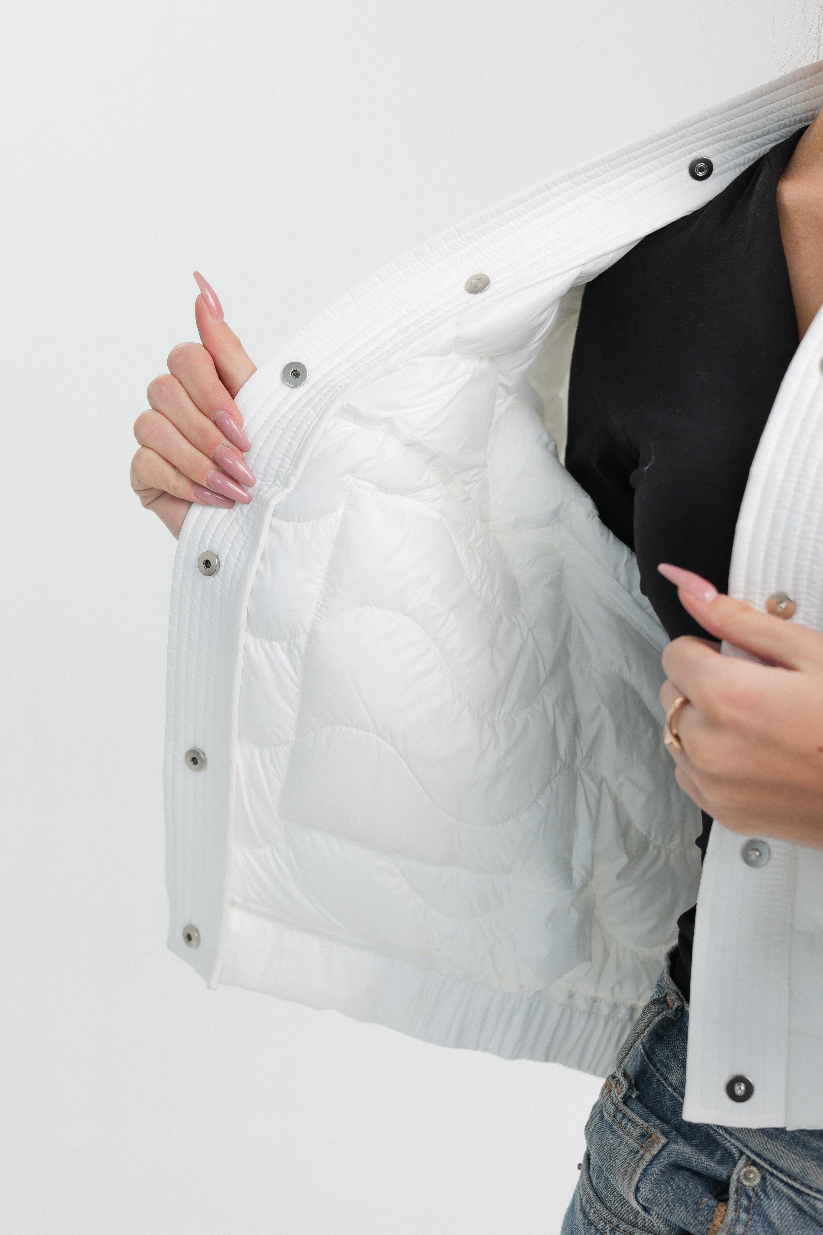 LEXI CROPPED JACKET IN WHITE