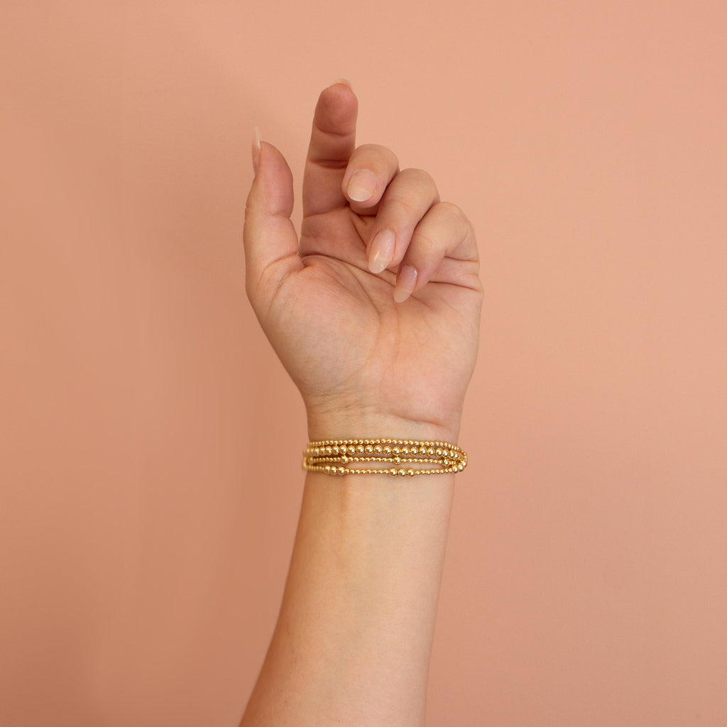 ILY BEADED STRETCH BRACELET