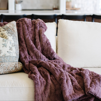 PATTERNED FAUX FUR XL THROW BLANKETS