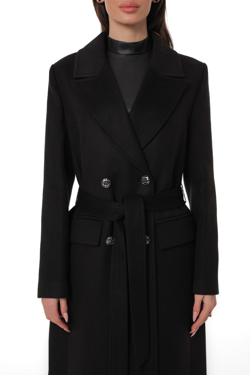 Ellis Tailored Cashmere Wool Coat in Black