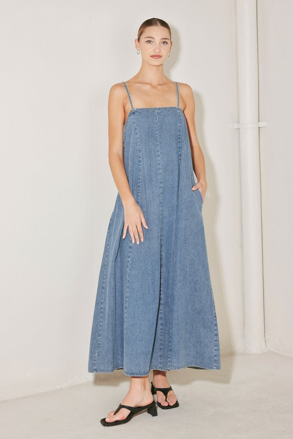 INDIGO WEEKEND THEORY DENIM MIDI DRESS