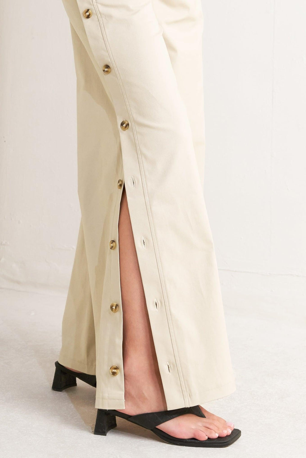 CONTEMPORARY EDGE WOVEN PANTS