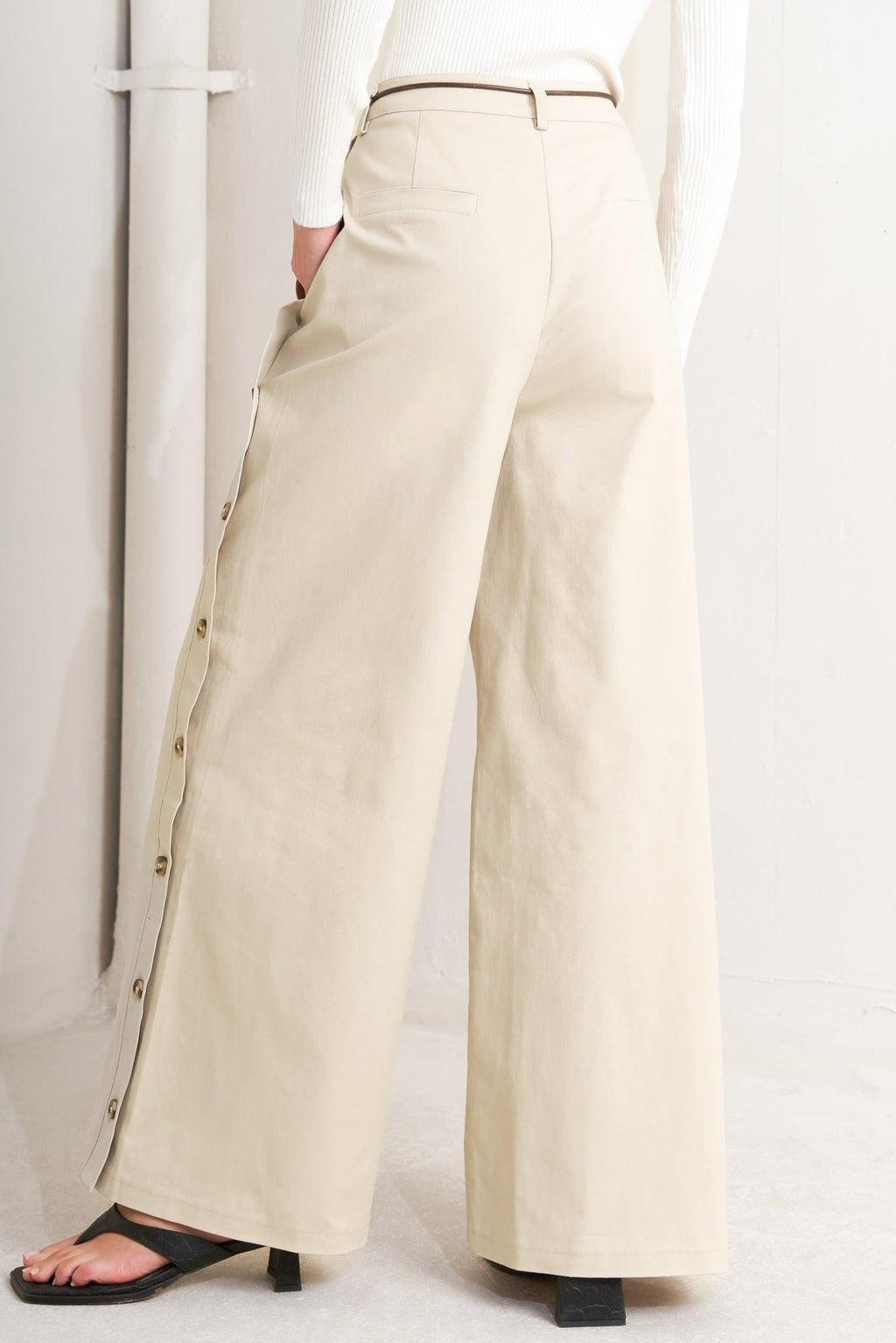 CONTEMPORARY EDGE WOVEN PANTS