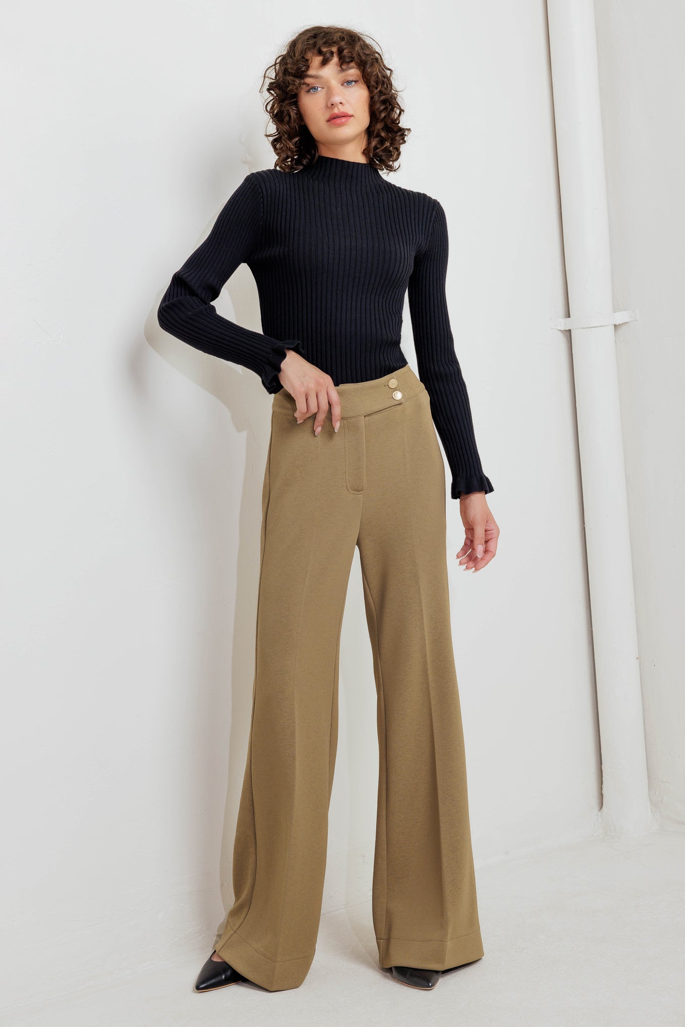 RUNWAY TO REALWAY KNIT PANTS