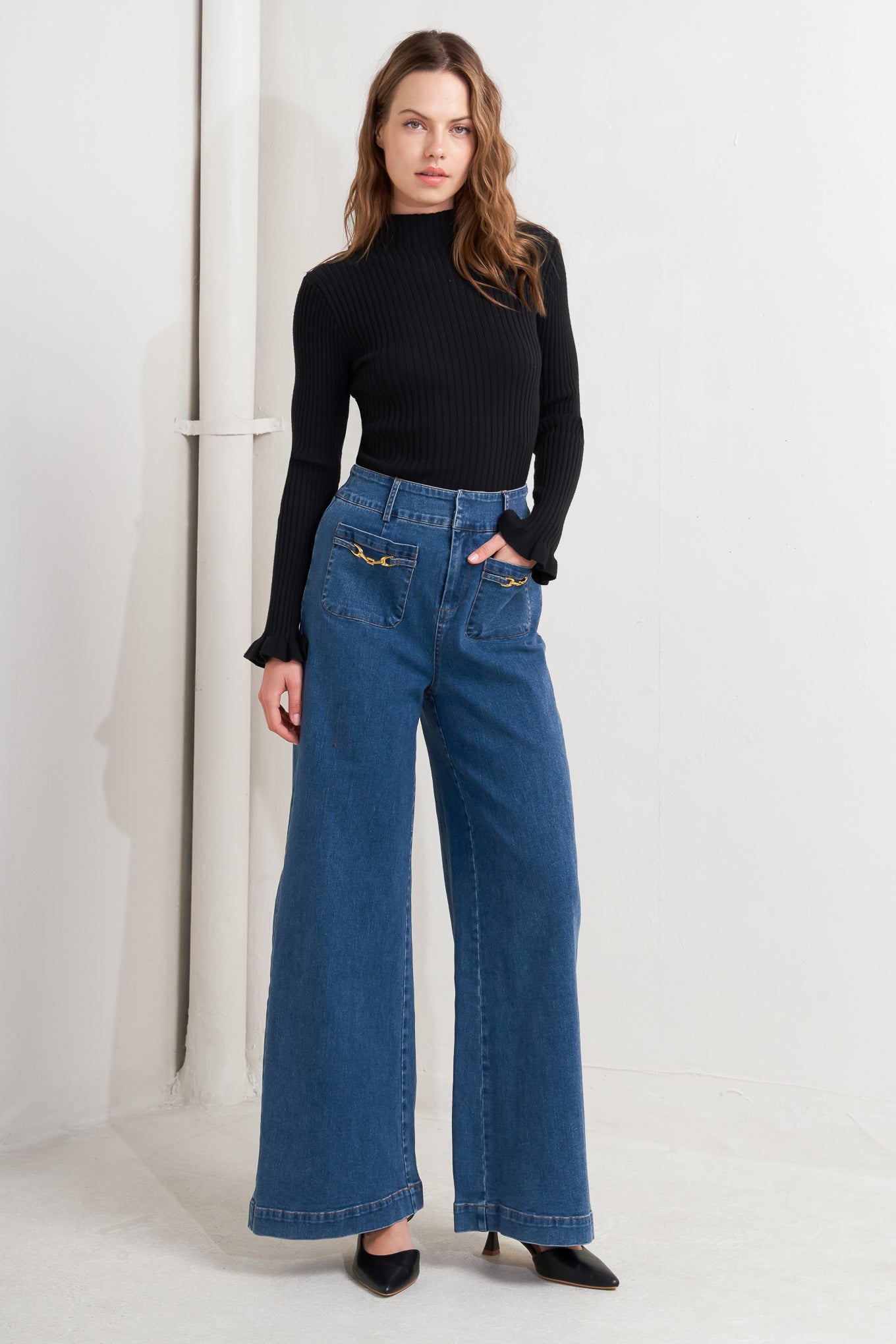 TIMELESS BLUE DENIM PANTS