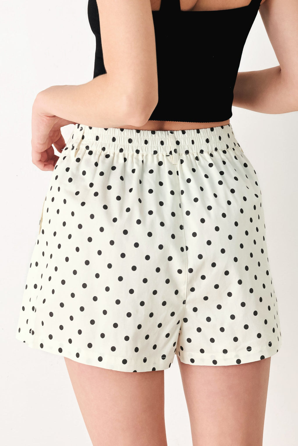 CHAMPAGNE DOTS SHORTS