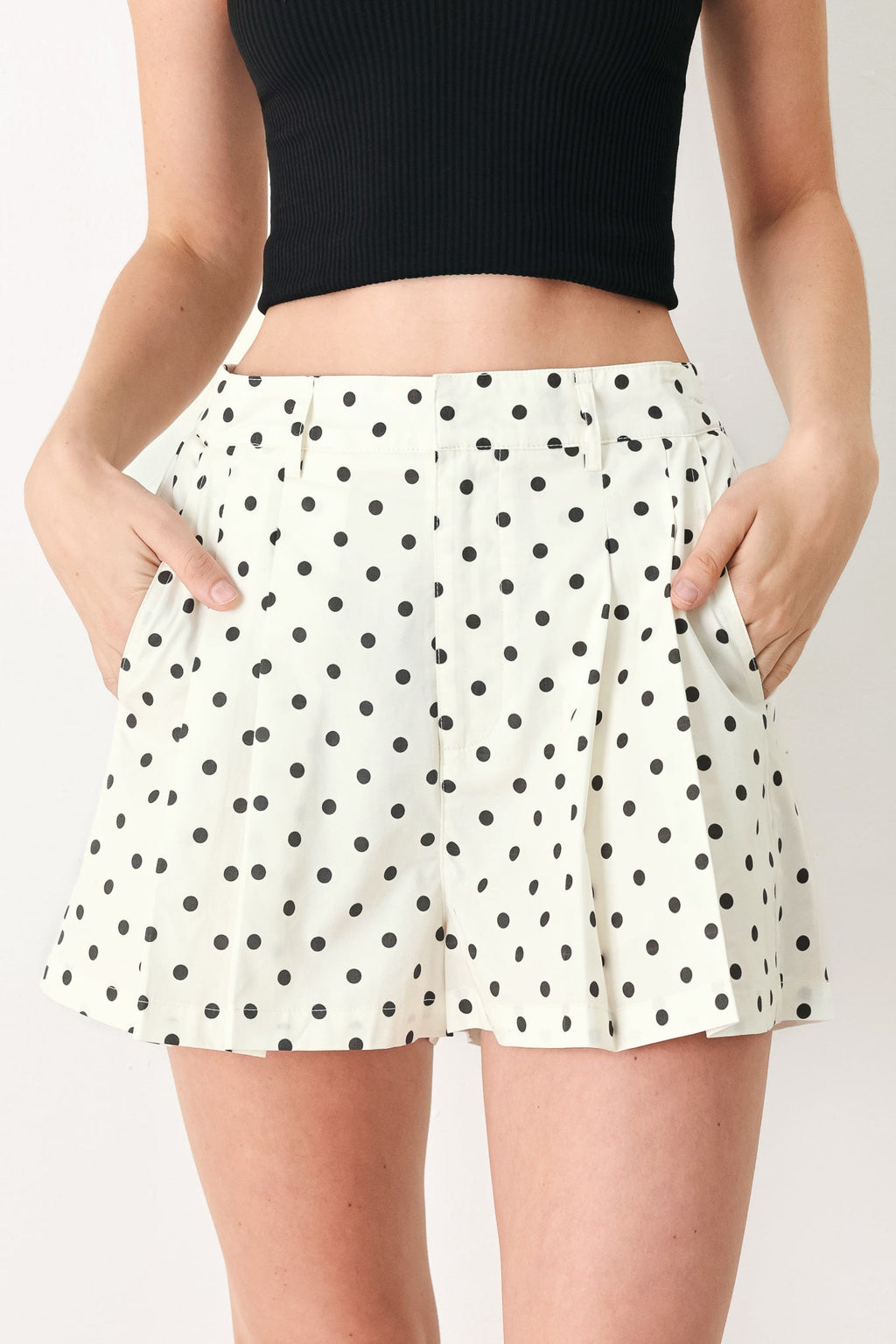 CHAMPAGNE DOTS SHORTS