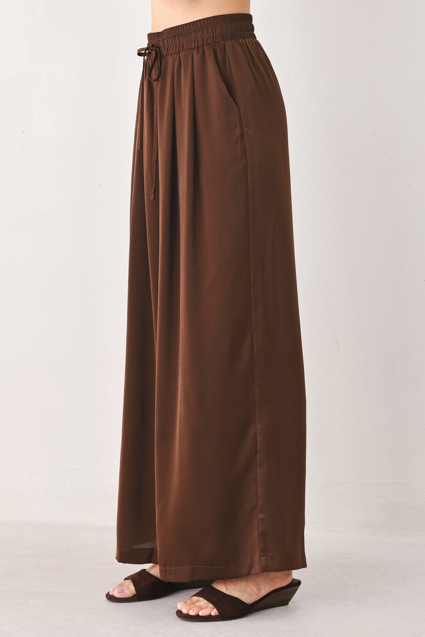 CANYON BROWN ELASTIC WAIST PANTS