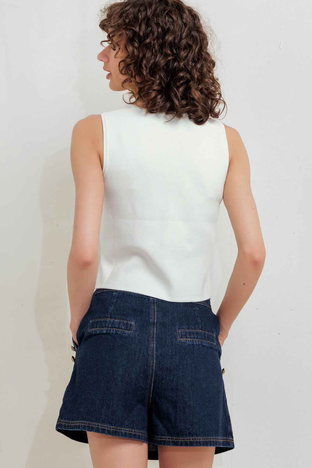 NEAT TENSION SWEATER VEST