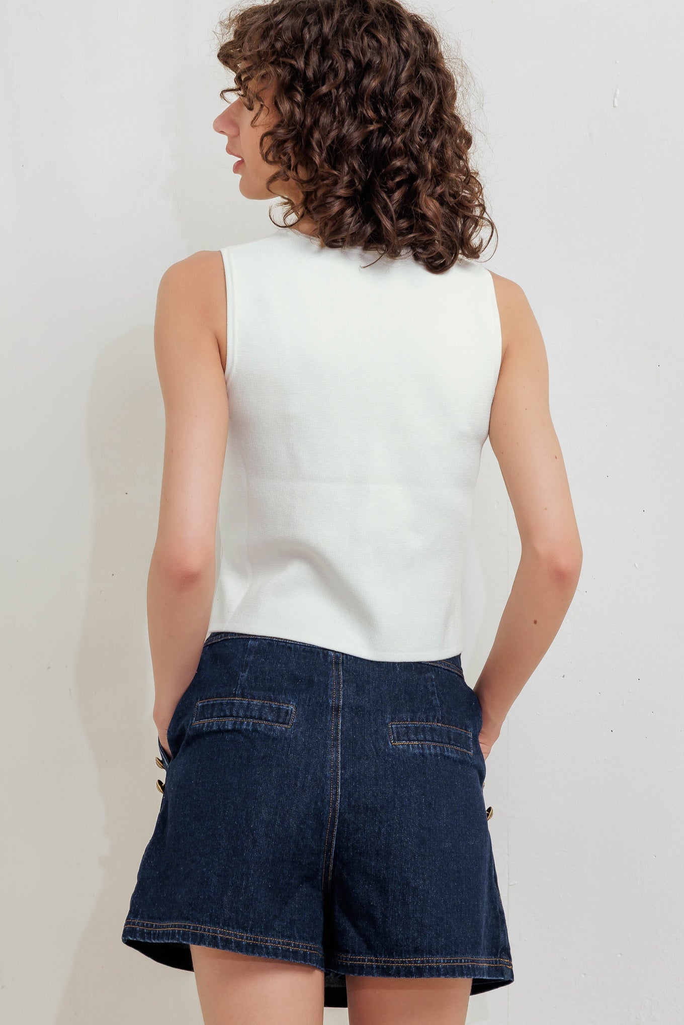 NEAT TENSION SWEATER VEST