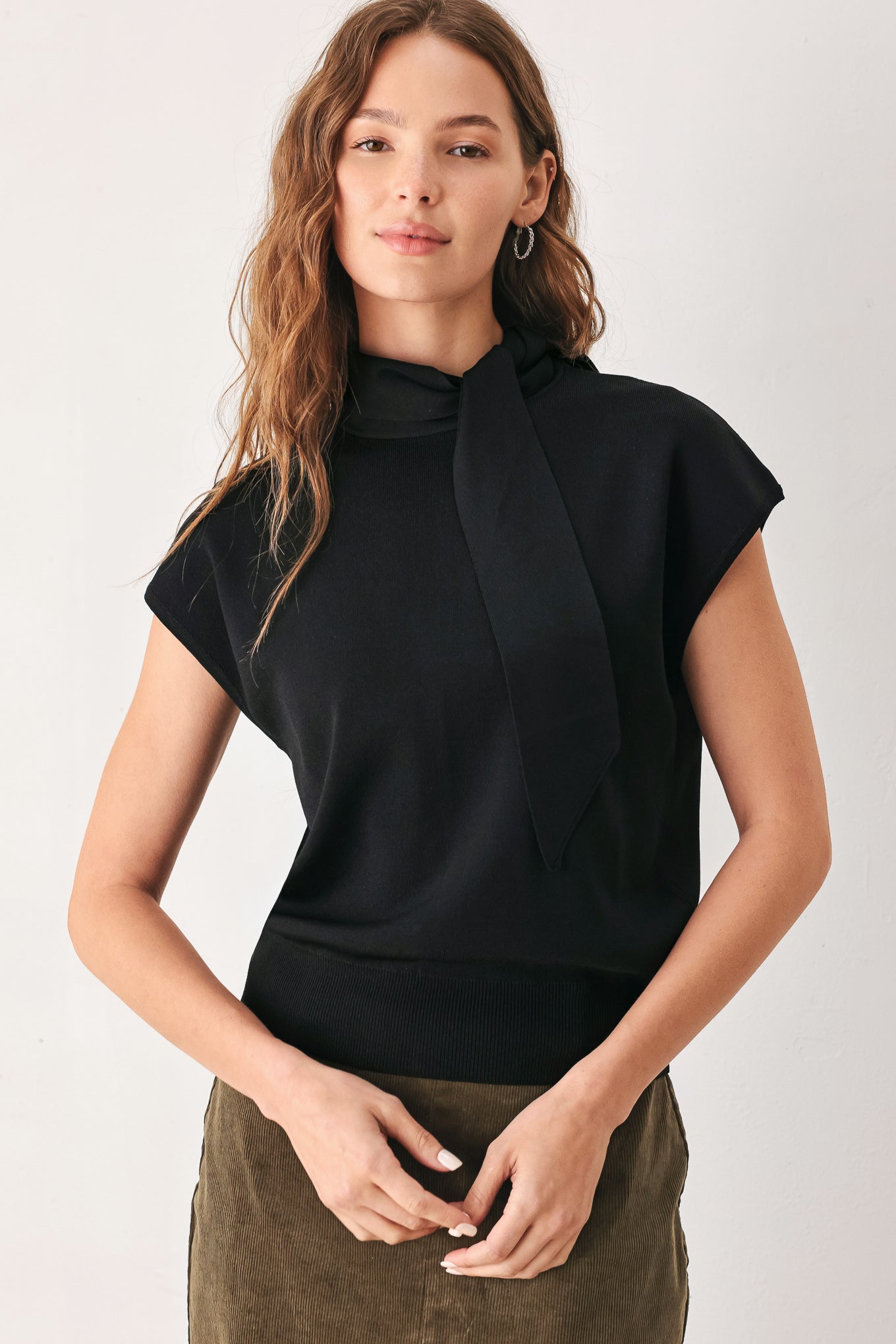 AMBER SOFT KNIT SCARF TOP