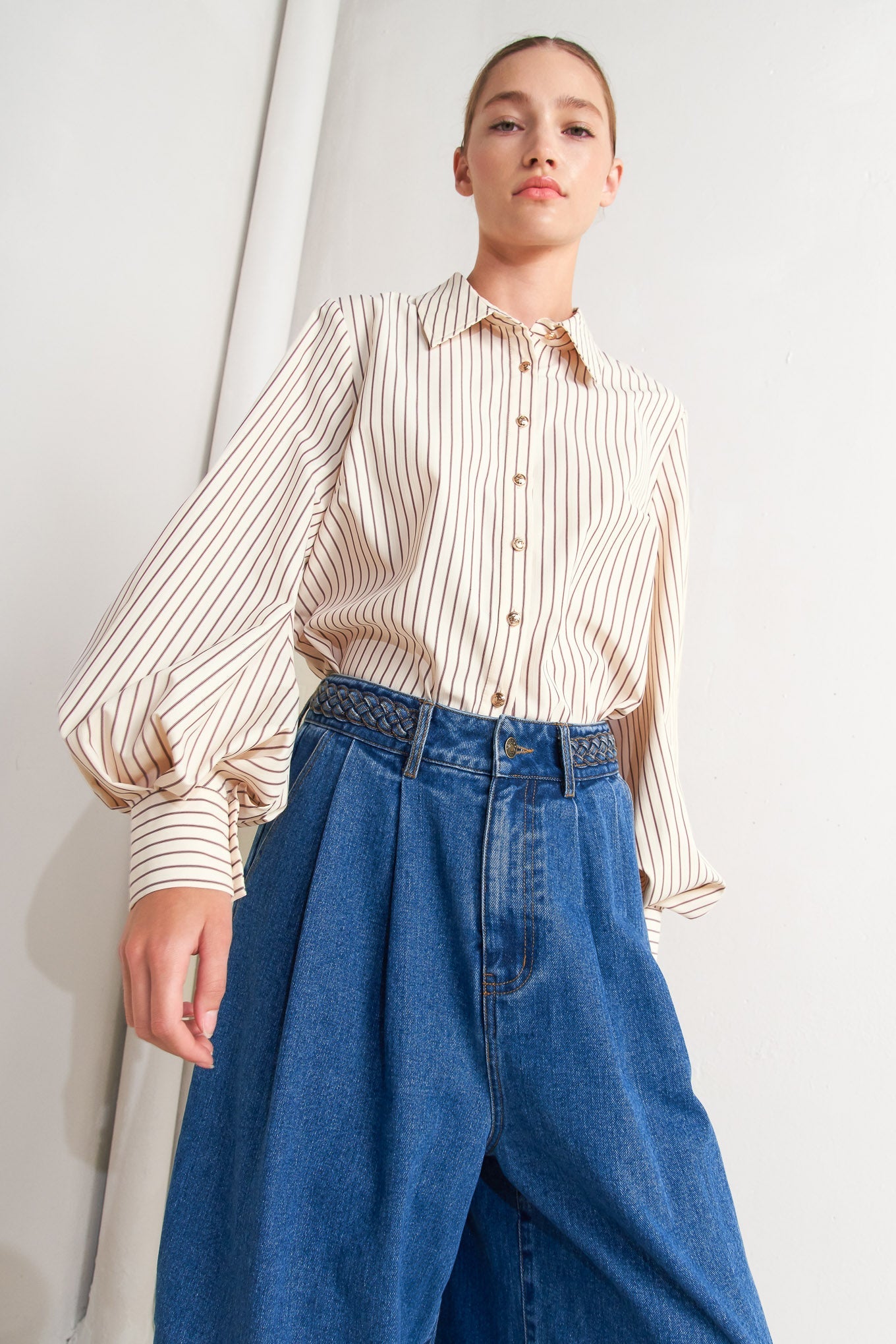PINSTRIPE CHIC TOP