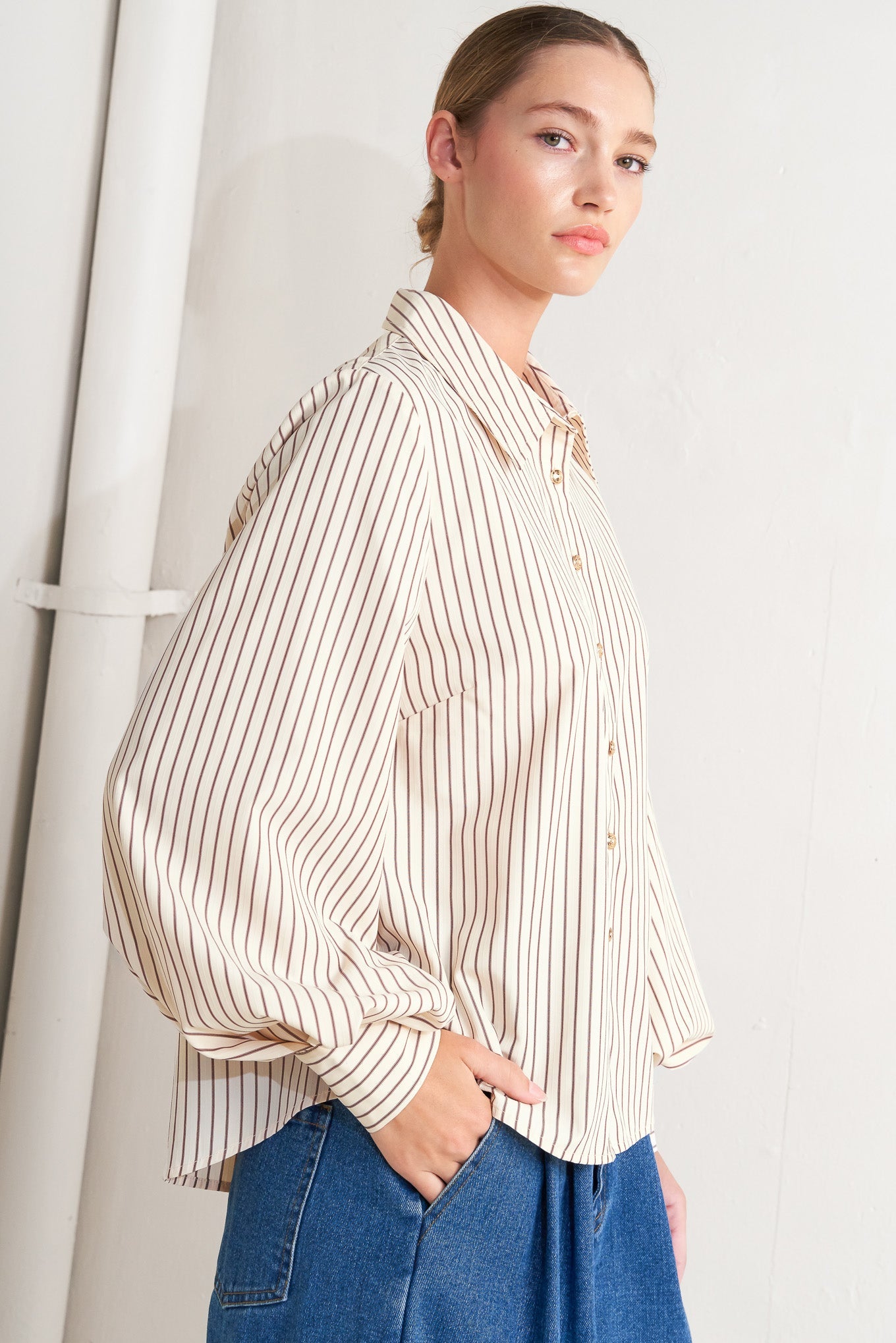 PINSTRIPE CHIC TOP
