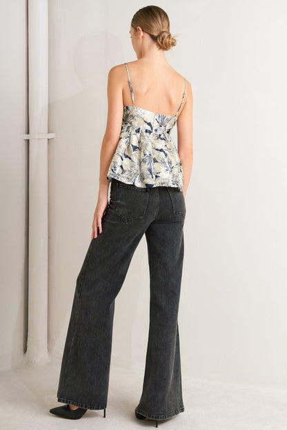 VACATION EDIT WOVEN TOP