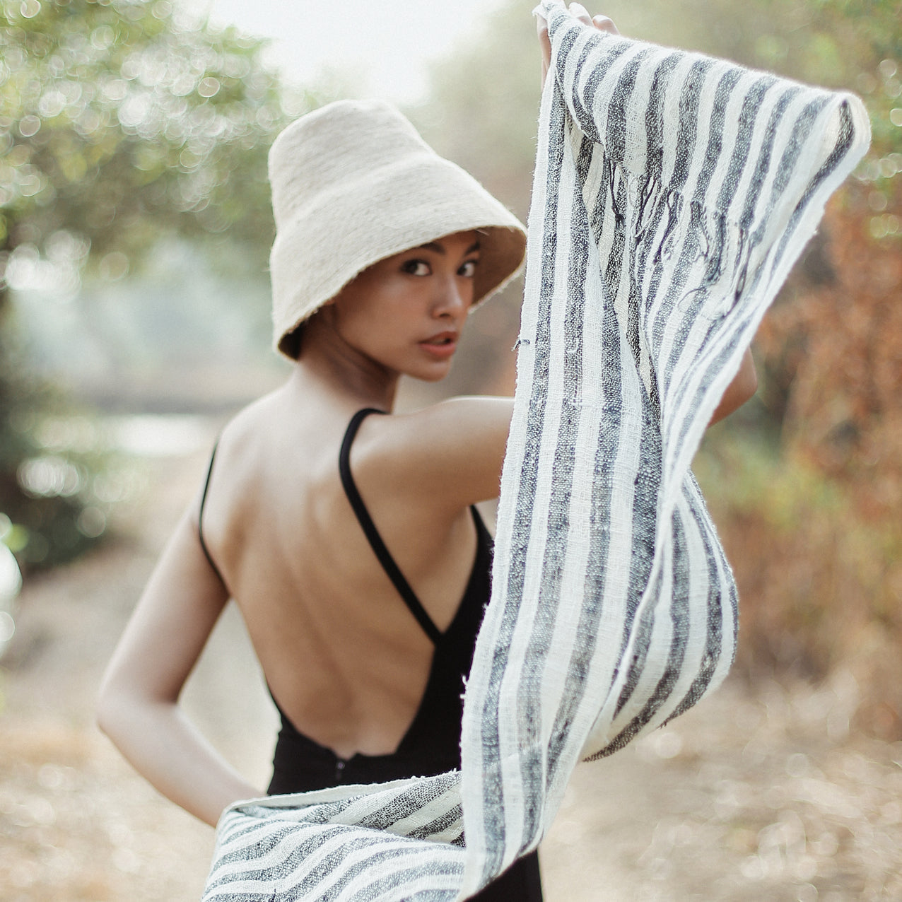 FATIMA HAND-LOOMED RAW COTTON SCARF IN BLACK