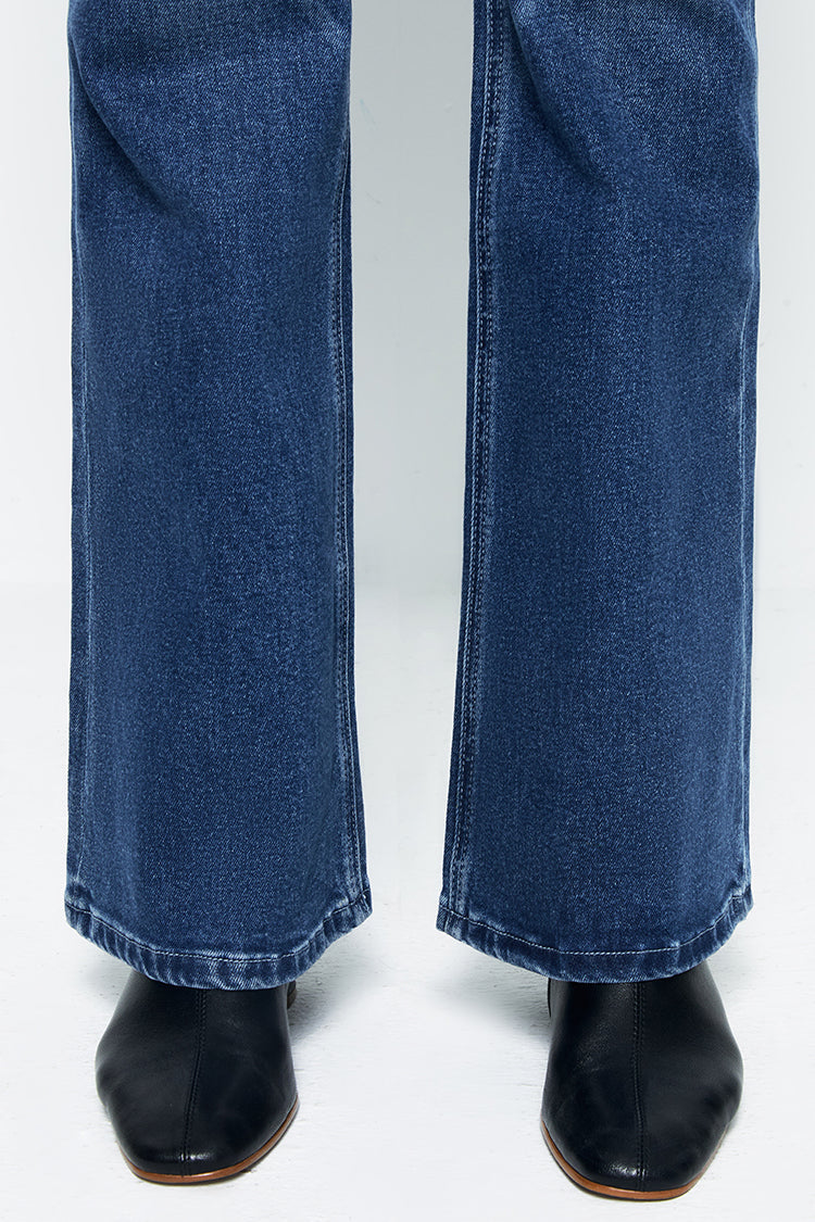 VINTAGE HIGH RISE FLARE LALA JEANS