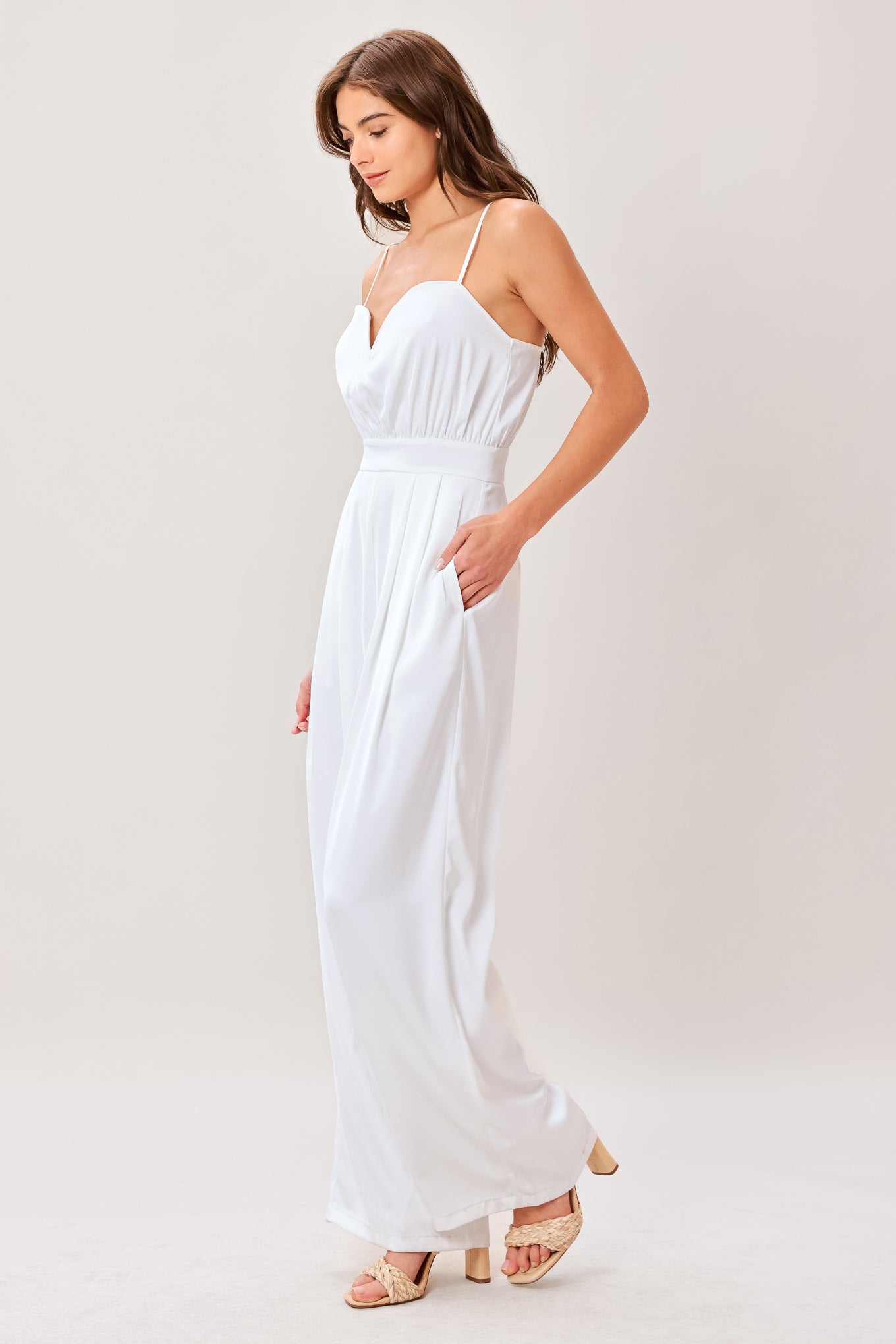 MODERN EASE WOVEN JUMPSUIT