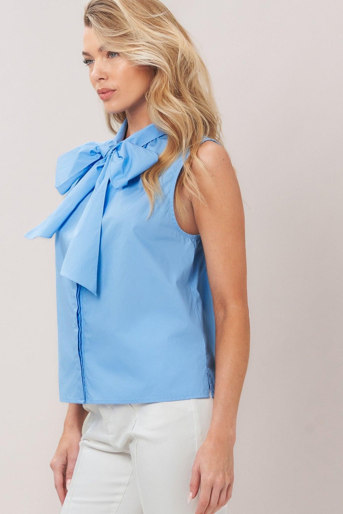 ELEGANT SKY TOP