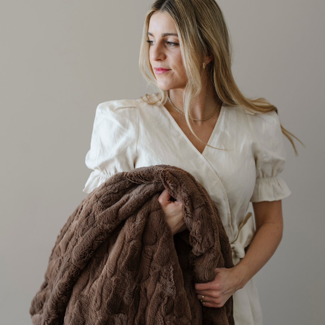 PATTERNED FAUX FUR THROW BLANKETS