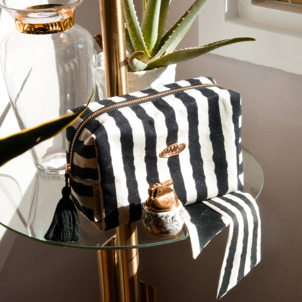 SERPENTINE STRIPE TRAVEL BAG - BLACK