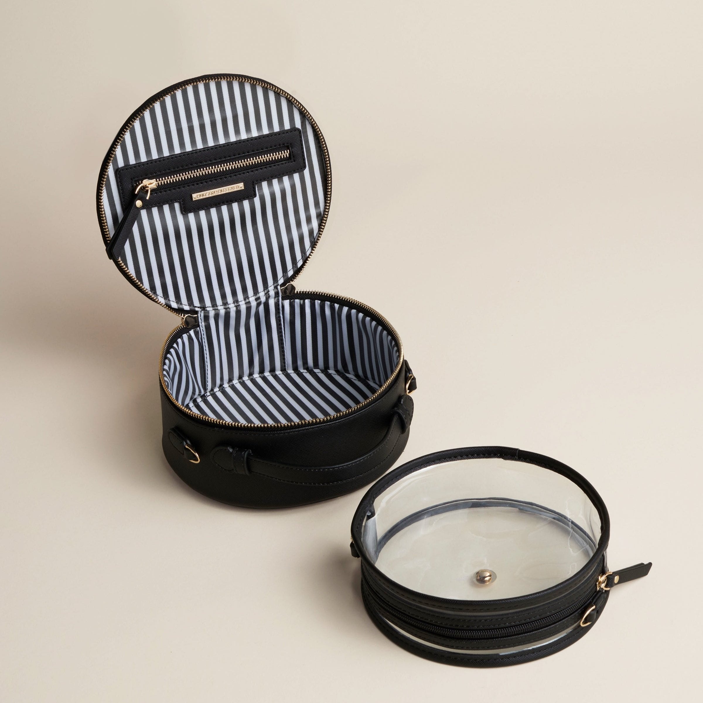 Nomad Round Travel Case - Ecru