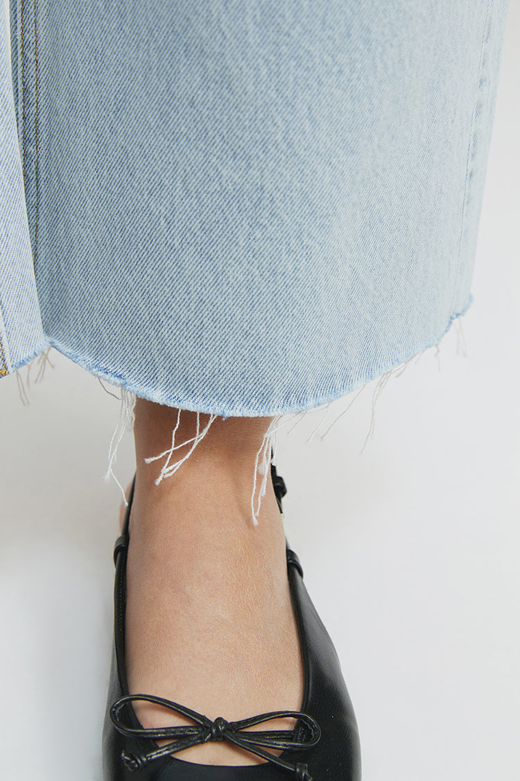 MOON CURVE RAW HEM CROP JEANS