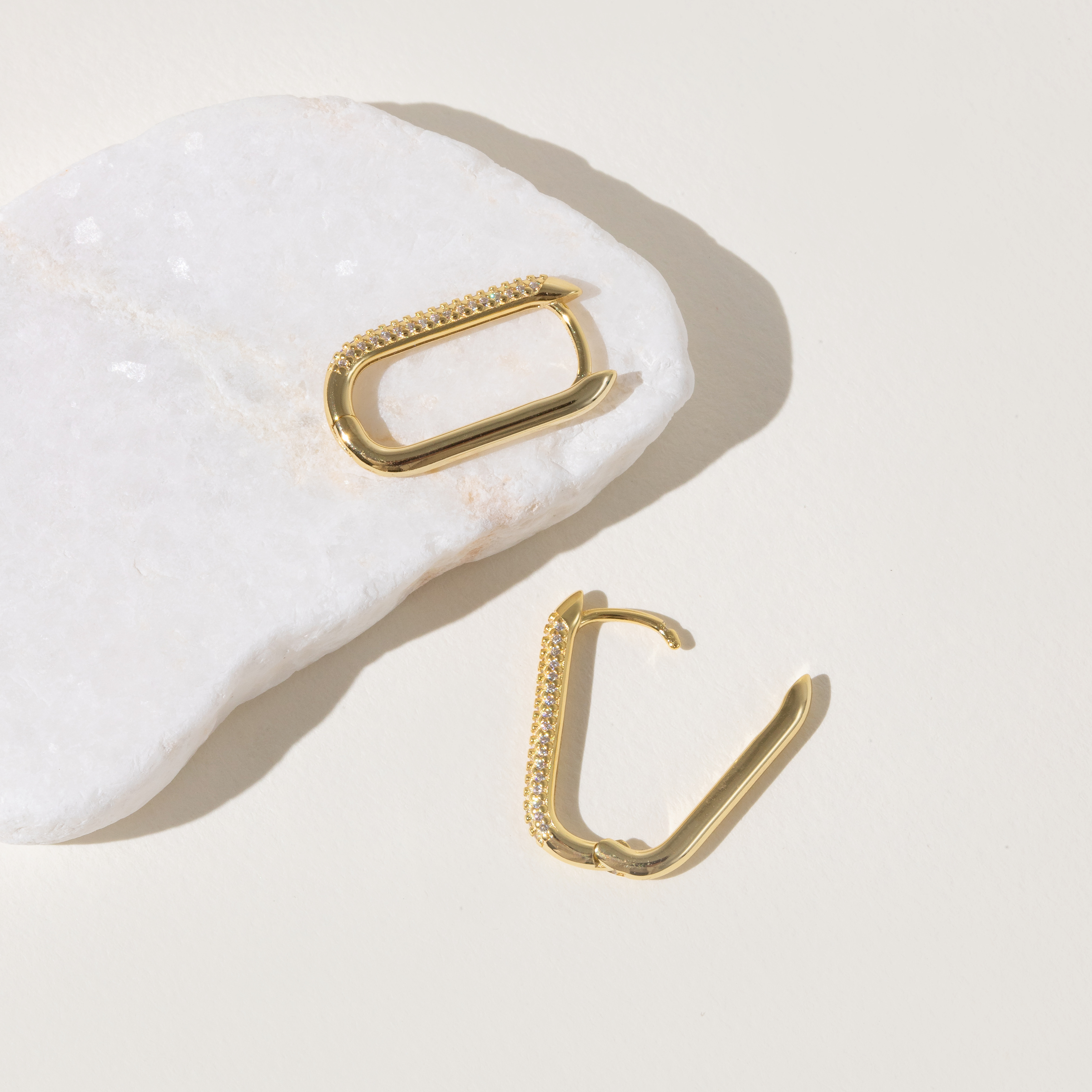 PAVÉ PAPERCLIP HOOP EARRINGS