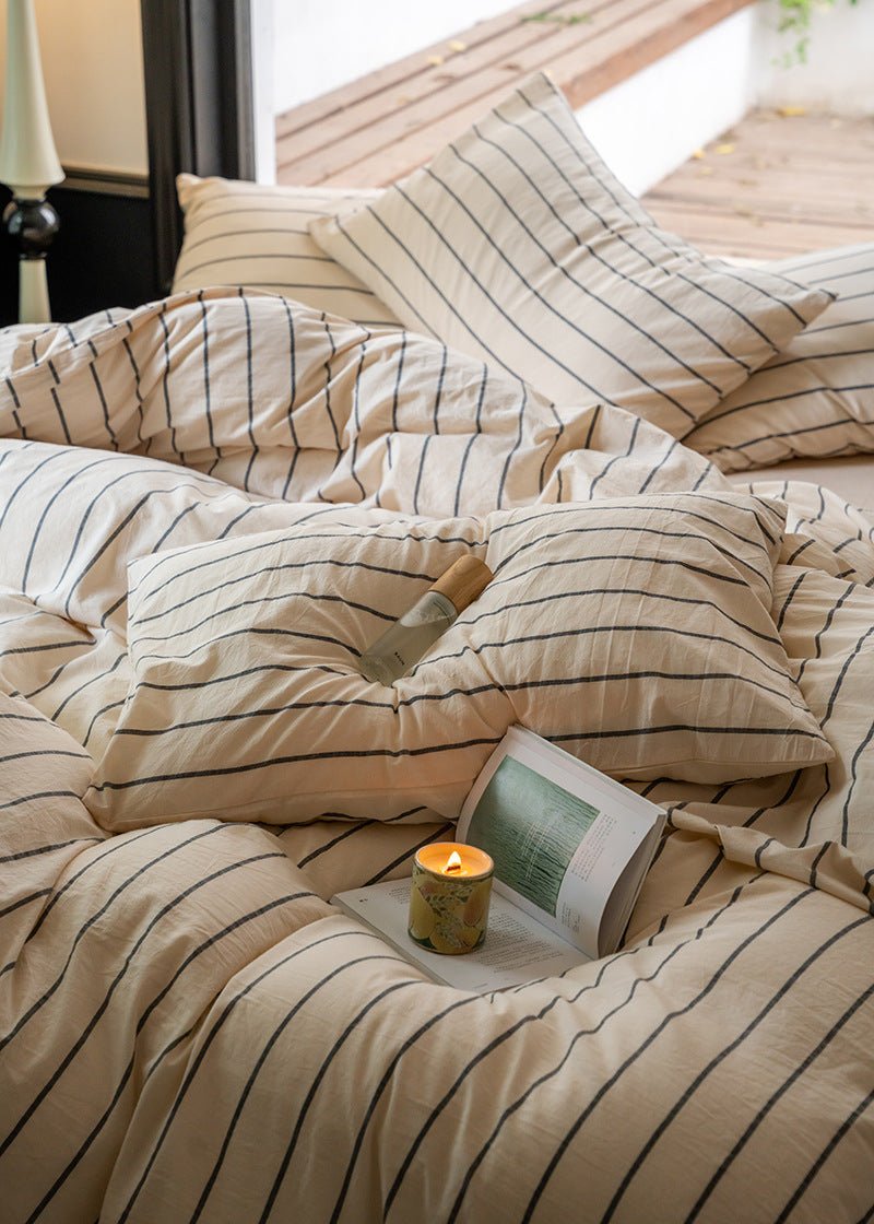 Minimalist Vertical Stripe Bow Ties Bedding Set / Gray
