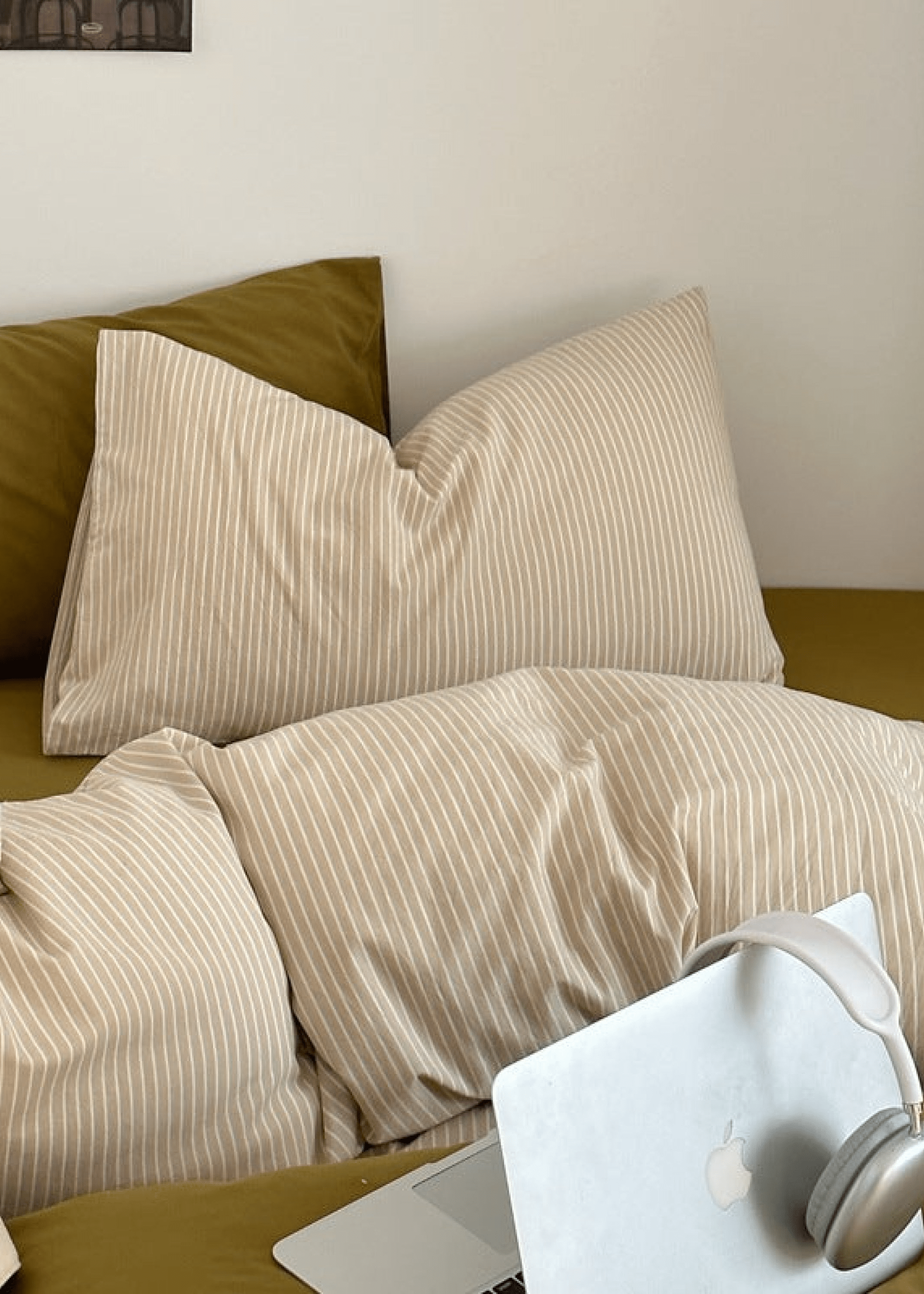 Thin Striped Pillowcases